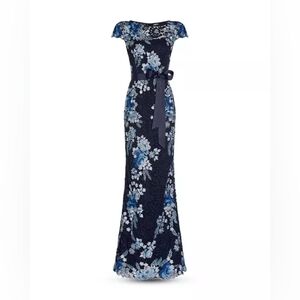 Adrianna Papell Women's Embroidered Lace Gown